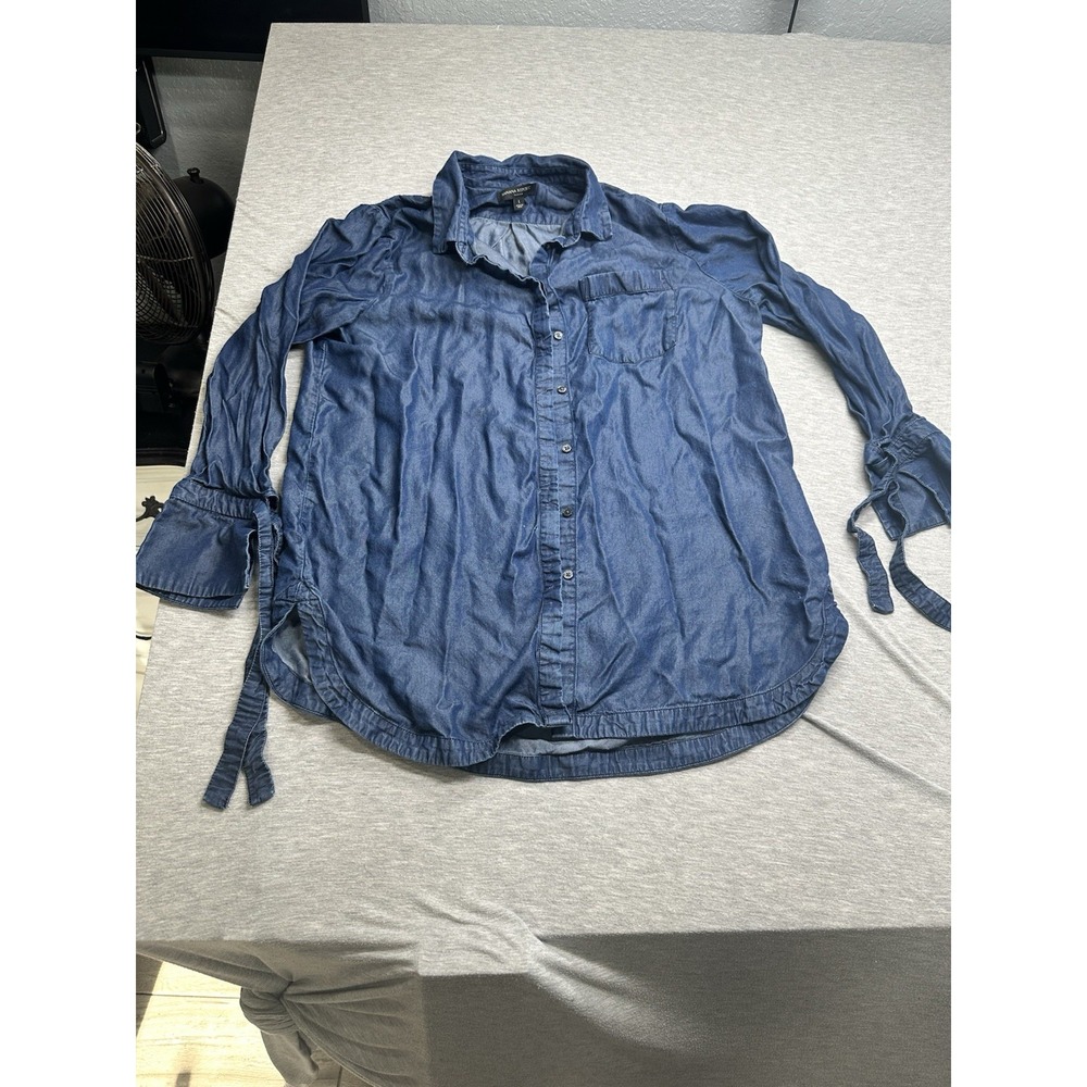Banana Republic Women's Chambray Button Up Shirt L READ